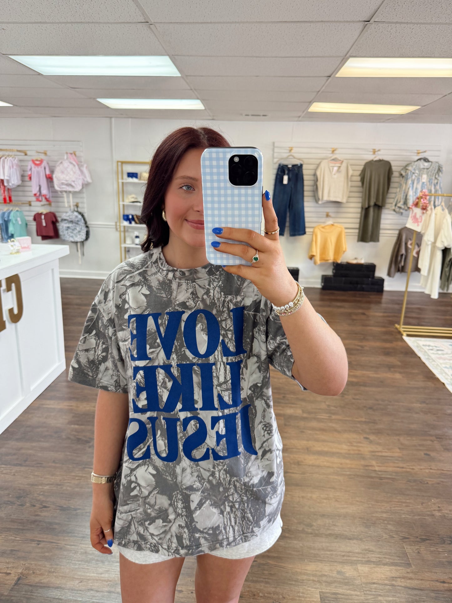 Love Like Jesus Tee