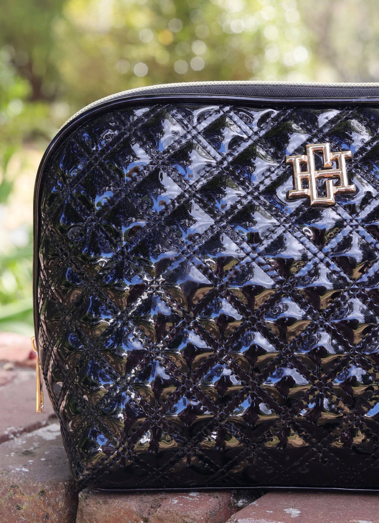 Large Pouch Black Patent