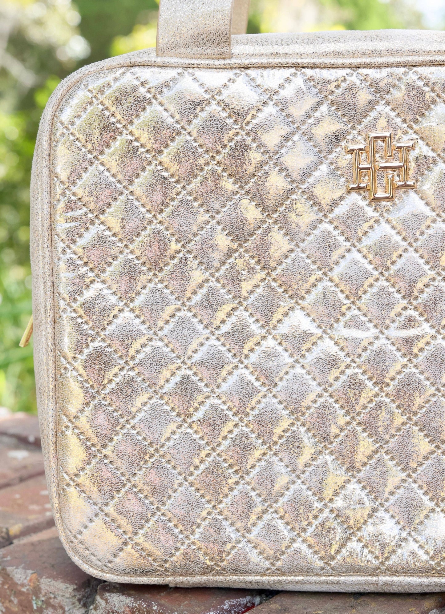 Large Case Champagne Pop